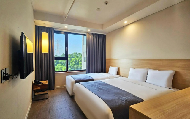 JK Blossom Hotel
