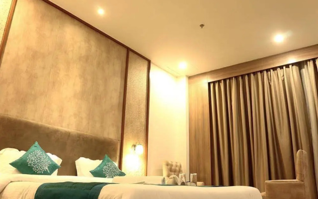 OYO Premium Airport VIP Road