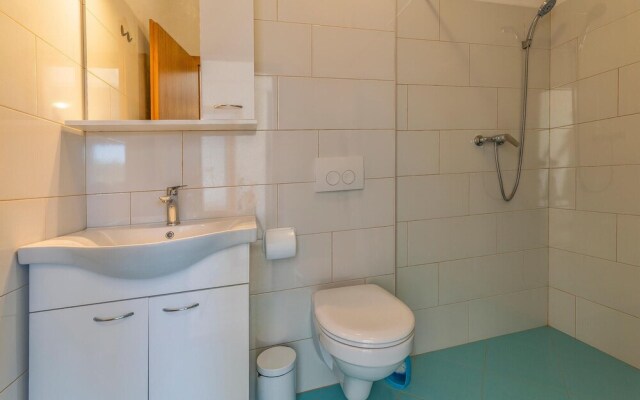Stunning Apartment in Pomer With 1 Bedrooms and Wifi