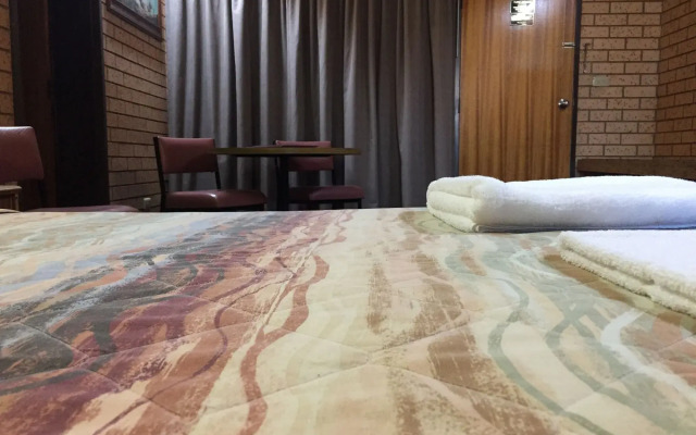 Lakeview Motel