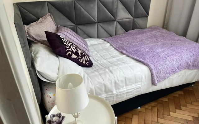 NEW Cottingburn House