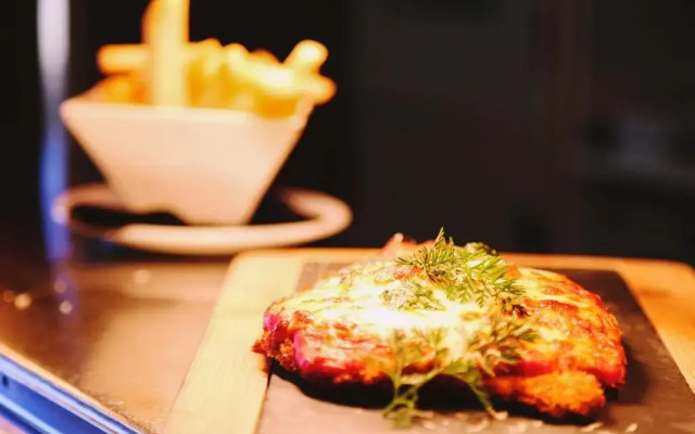 Early Australian Motor Inn