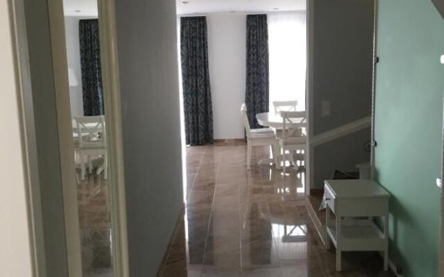 Merkel Villa Apartamente