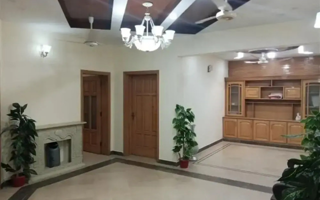 Red Lagoon Guest House