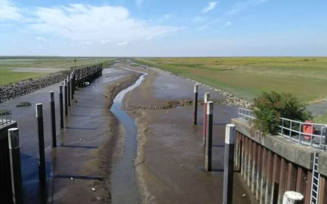 Home Port Modern Retreat