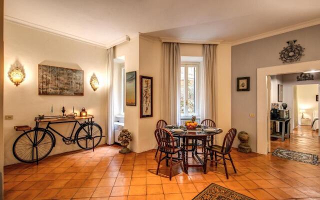 Colosseum Forum Apartment