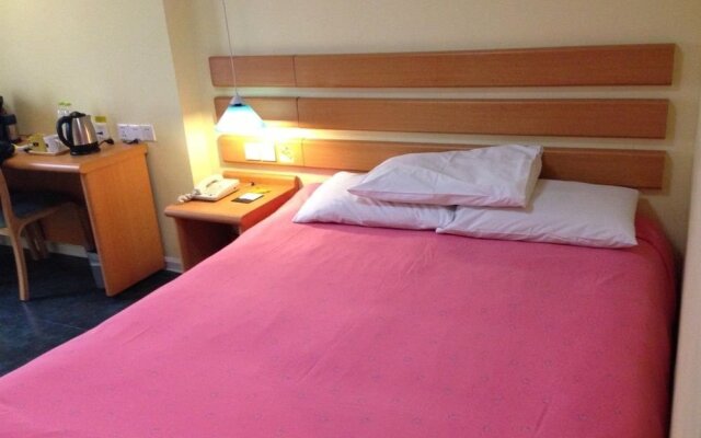 Home Inn (Hangzhou Hefang Street Drum Tower)