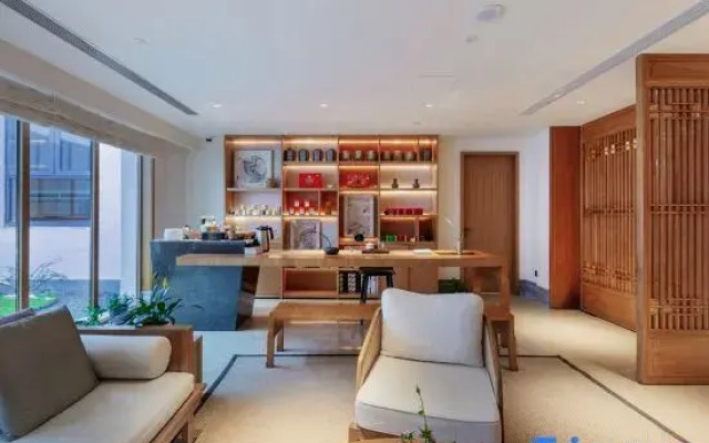 Xiangyuan Yungu Holiday Hotel