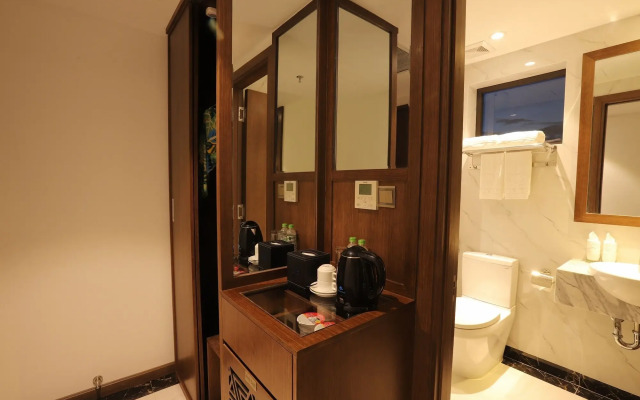 Aloha Hotel Nha Trang