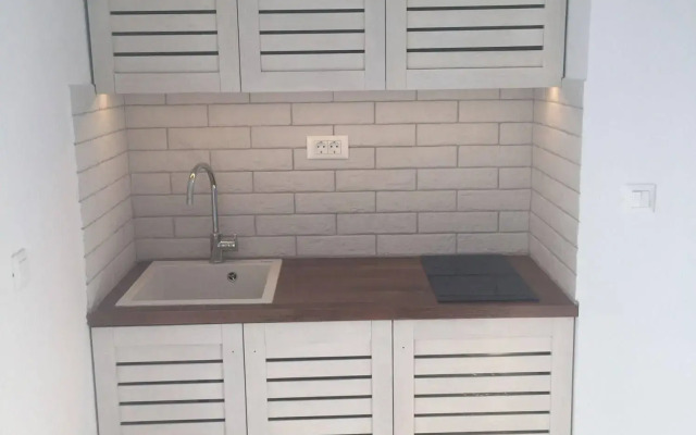 Ansi Apartments