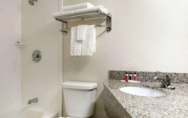 Baymont By Wyndham Florence Cincinnati