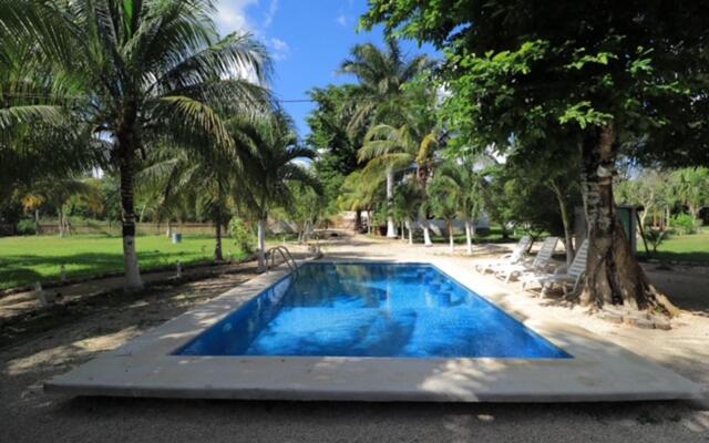 Royal Palm Bacalar Cabañas & Lagoon Club