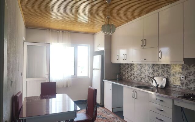 Beyaz Adalar Atlihan Apart Otel