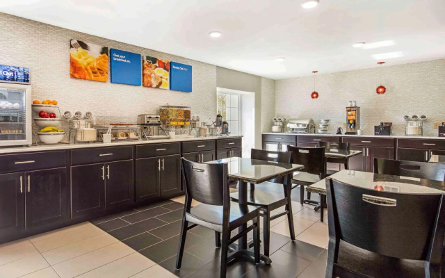 Comfort Inn Airport