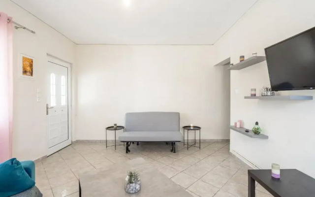 House 1 minute away from the beach