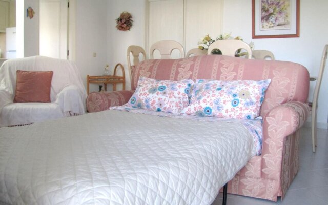 Apartment with One Bedroom in Armação de Pêra, with Wonderful Sea View, Shared Pool, Furnished Garden - 100 M From the Beach