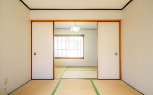 Sakuragawa no Waho House