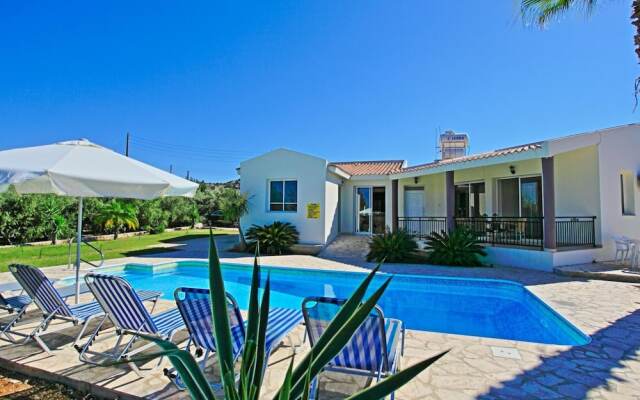 Villa Anthoulis in Latchi
