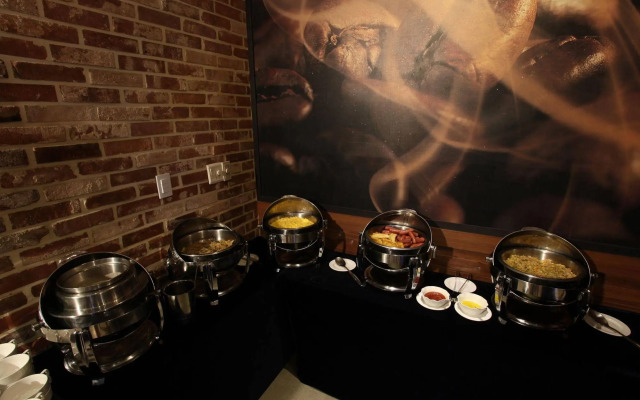 Travelodge Myeongdong City Hall