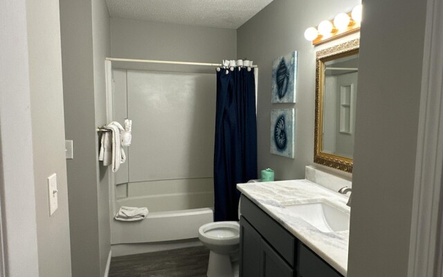 9 A, One Bedroom Condo