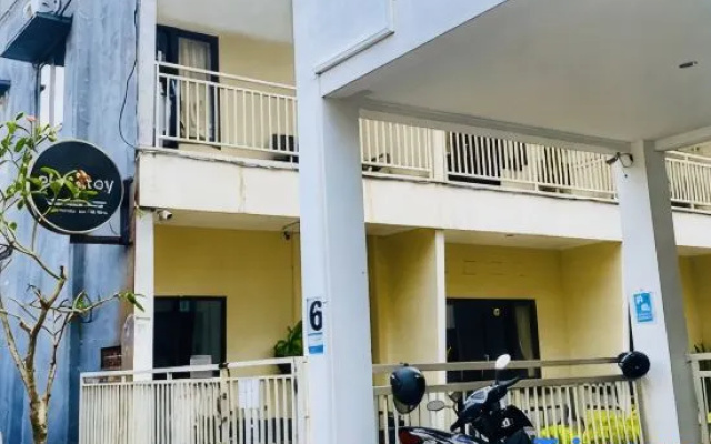 Elimstay Hostel Room – Exterior – Jimbaran