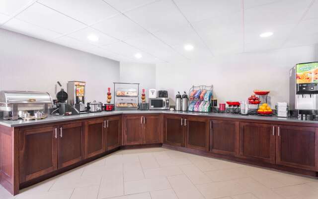 Ramada by Wyndham Tuscaloosa