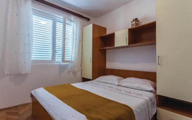 Awesome Home in Bacina With Wifi and 2 Bedrooms