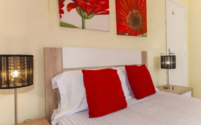 B17 - The Stunning Seaview Apartment