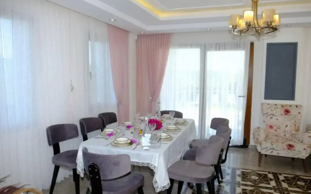Kardelen Vi̇lla