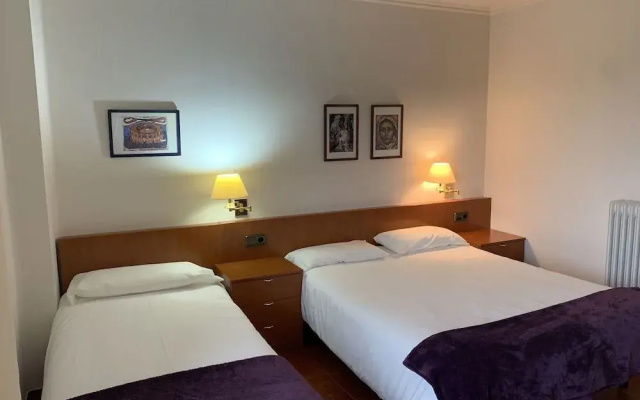 Hostal Roma