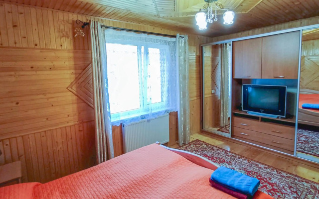 Котедж Біля лісу