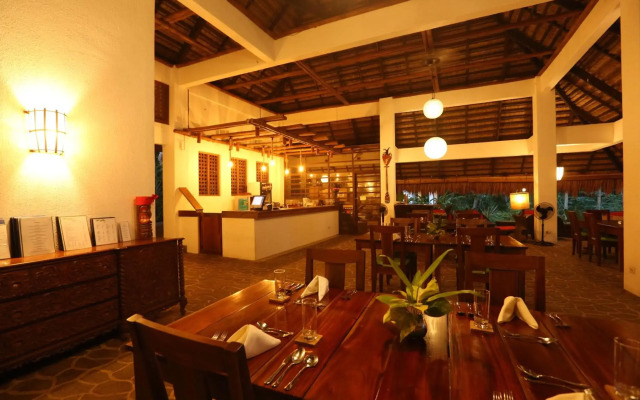 Amun Ini Beach Resort & Spa