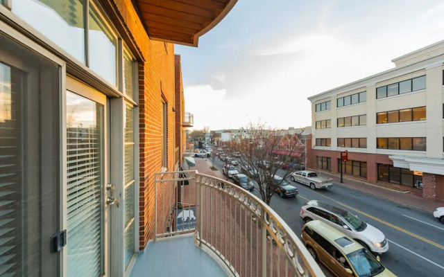 Mint House Nashville - Hillsboro Village