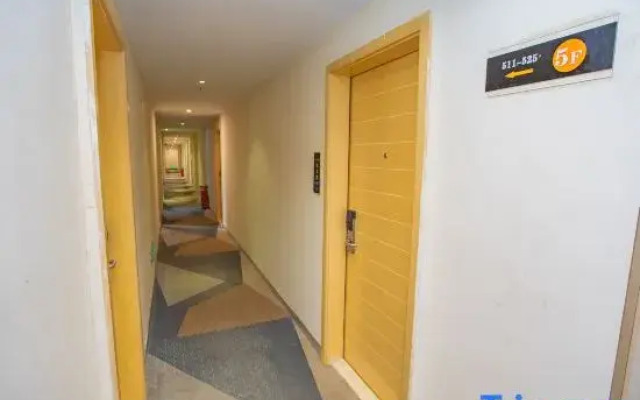 Wharton Chain Hotel