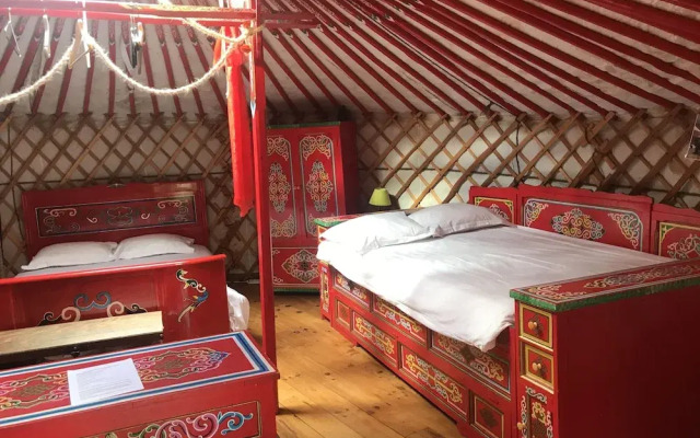 Les Yourtes Bourcominoises