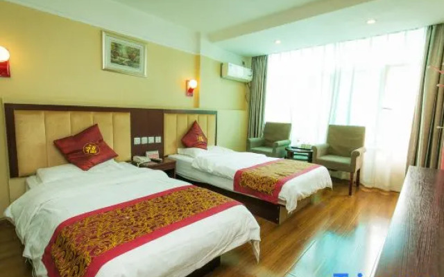 Zhenan Business Hotel