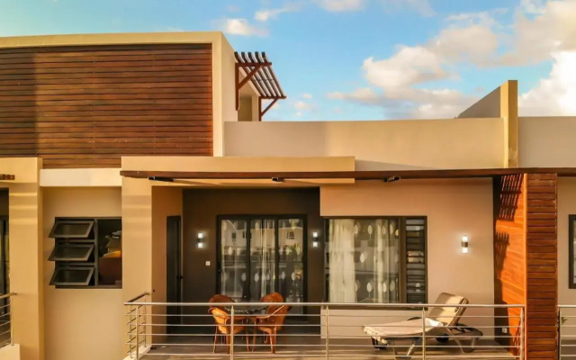 NEW LUXURY 2 Bedroom RoofTop apartment by the beach