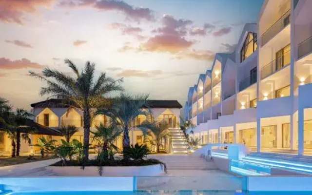 Aiqi Hot Spring Resort Hotel