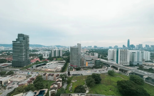 Neu Suites Horizon View Apartments