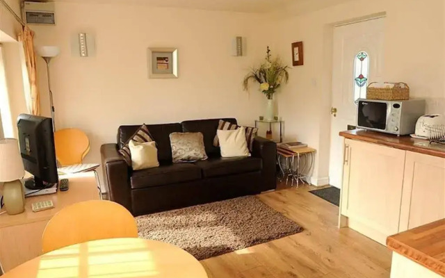 Little Rushbrook Cottages