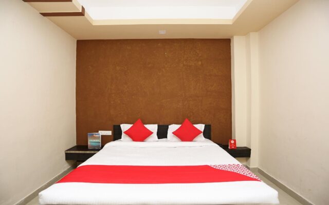 Hotel Laxmi Vridhi By OYO Rooms