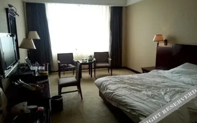 Saturday Business Hotel
