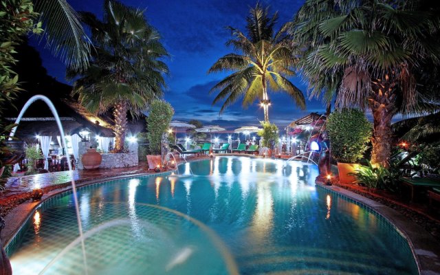 Boomerang Village Resort Kata