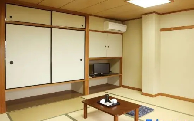 Tomi-Chaya Japanese Hotel
