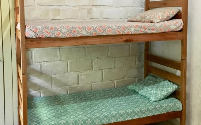 Quitinetes Rusticas Junto a Natureza - Bruxas e Bruxos