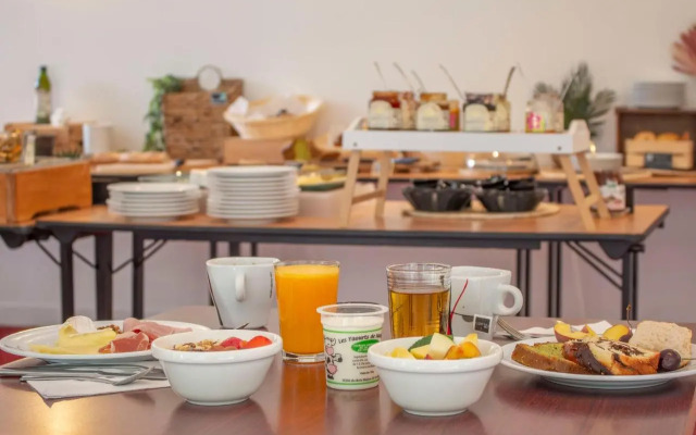 Brit Hotel Bordeaux Aéroport - Le Soretel