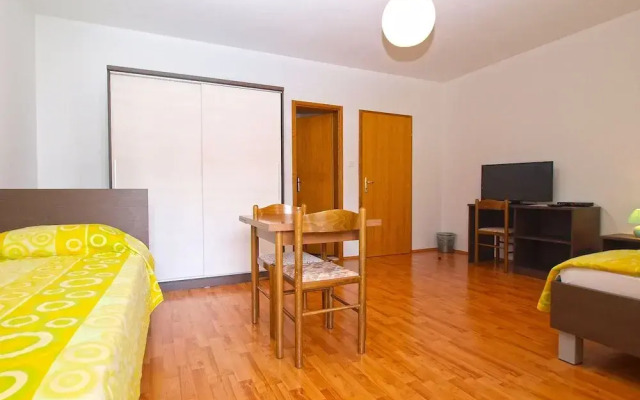 Rooms Ivica 1452