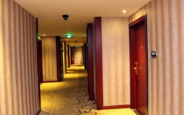 Vyluk Hotel - Chengdu Chunxi Road, No.2 Municipal Taiguli