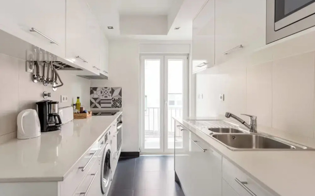 JOIVY Modern flat near Estrela Garden
