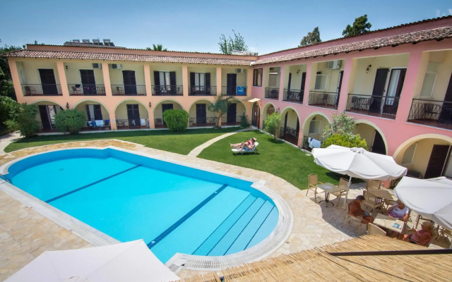 Annaliza Aparthotel